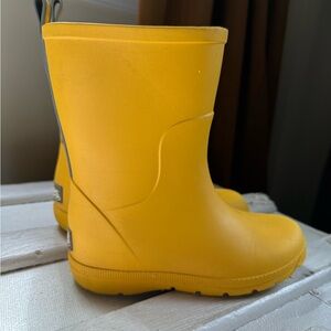 Totes rainboots